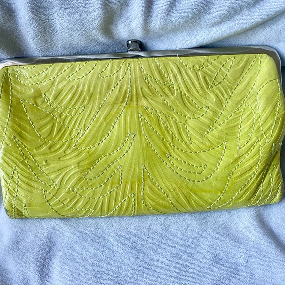 HOBO Double Frame Chartruese Lauren Wallet Clutch - Picture 3 of 9
